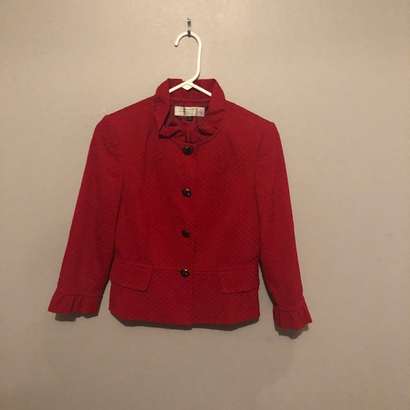 Tahari Jackets & Blazers - Arthur S. Levine,Tahari. Buttong Front Blazer.Sz2P
